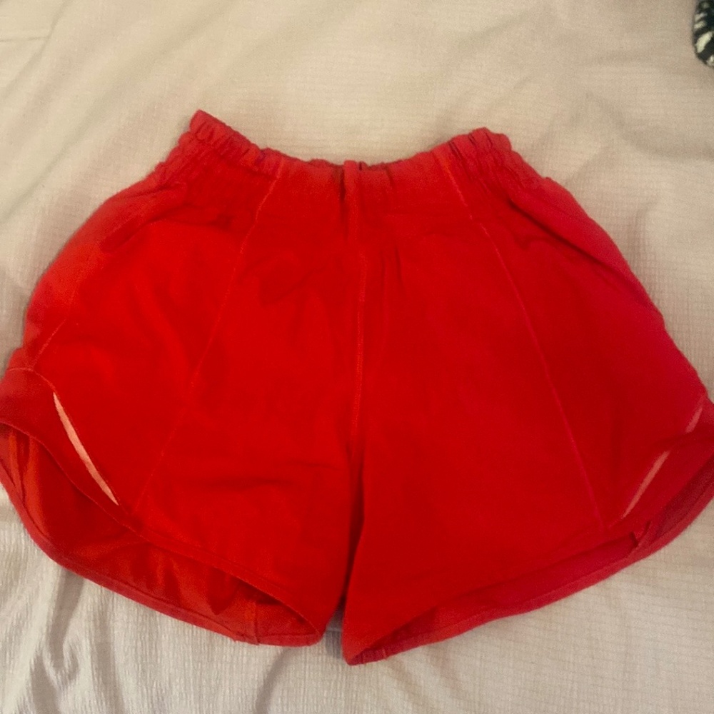 Lululemon hotty hot HR 4”